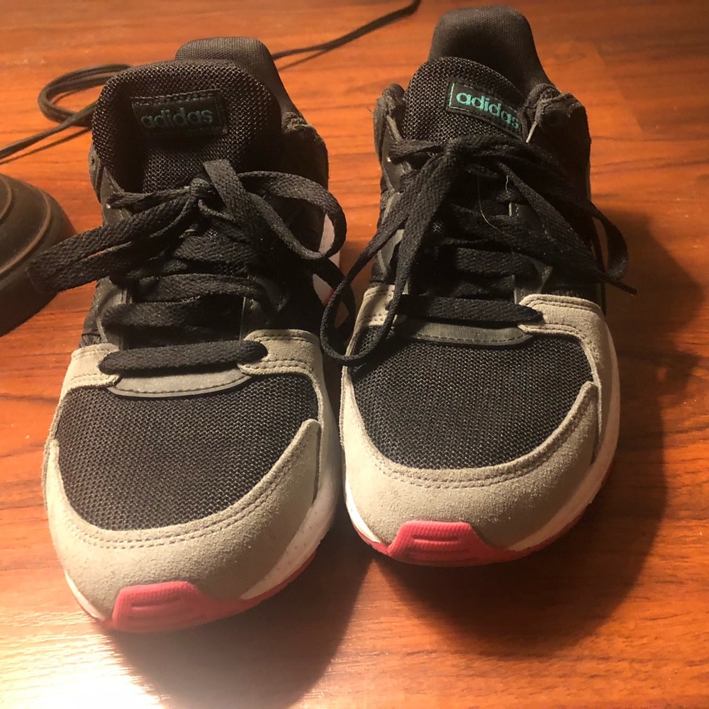 Adidas cloud form sneakers - must go!